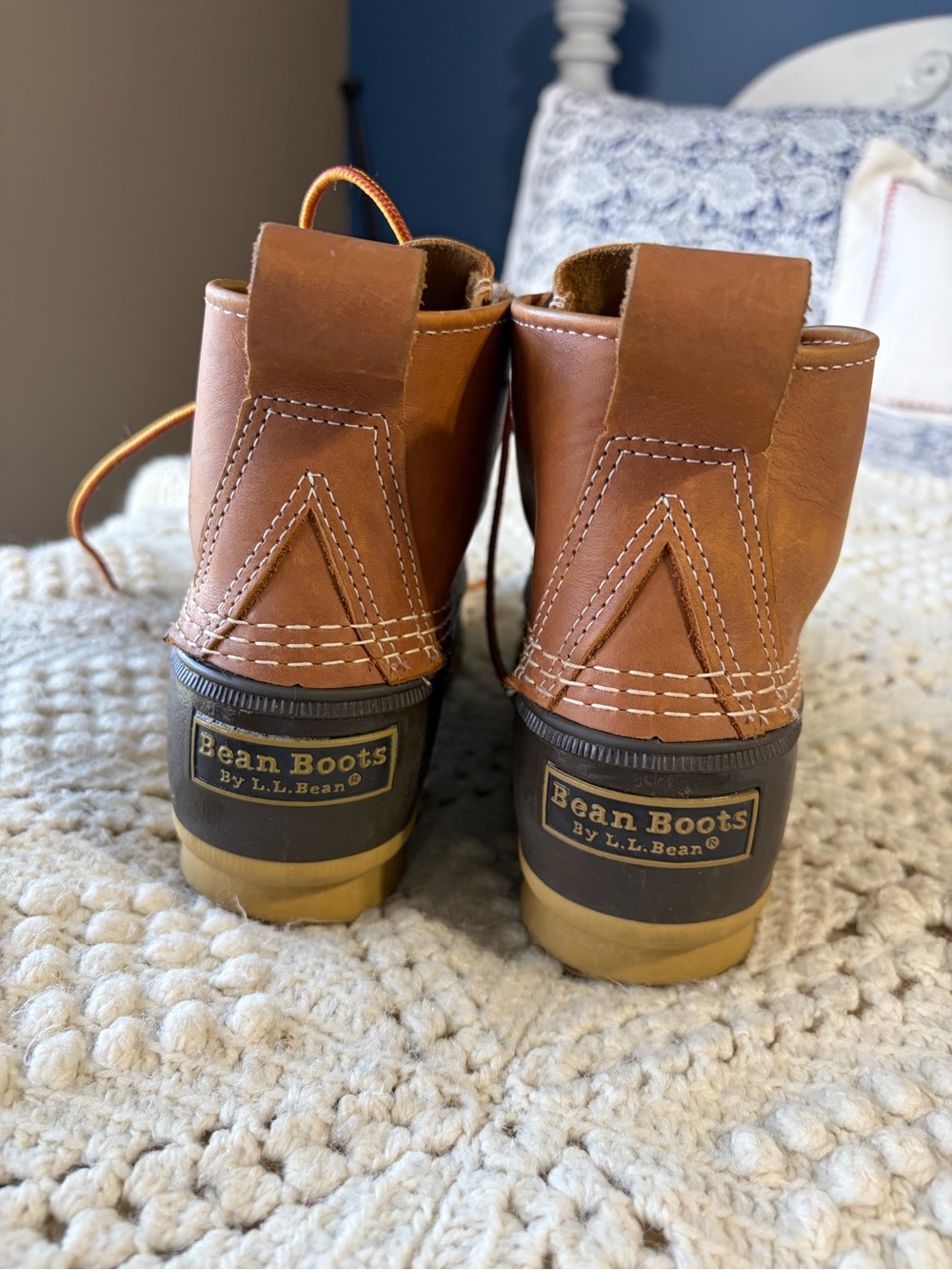EUC LL Bean Women's Brown Duck Boots - Waterproof Outdoor Ankle Boots size 8 - Picture 3 of 6